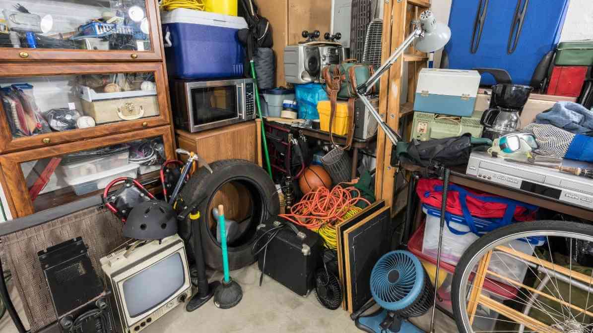 How to Get Rid of Cockroaches - Declutter