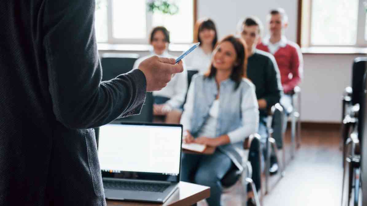 6 Ways to Get Rid of Rats Infestation in Restaurant - Staff Training - Innovative Pest Pte Ltd 6 Ways to Get Rid of Rats Infestation in Restaurant - Staff Training